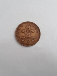 2 NEW PENCE