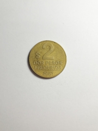 2 PESOS URUGUAYOS